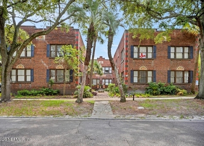 2738 Riverside Avenue - Photo 1