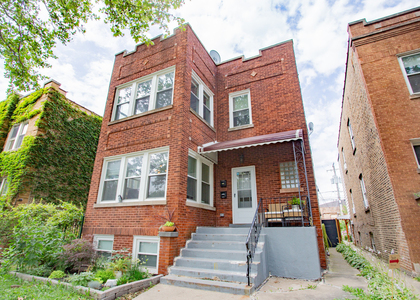 2906 N Harding Avenue - Photo 1