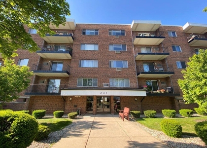205 W Miner Street - Photo 1