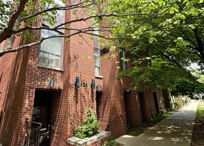 636 W Webster Avenue - Photo 1