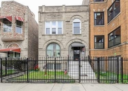 3261 W Fulton Boulevard - Photo 1
