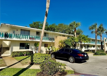 343 Joel Boulevard - Photo 1