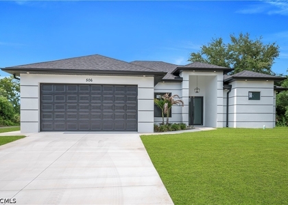 506 W 5th Street - Photo 1
