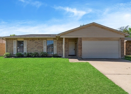 17615 Autumn Hills Drive - Photo 1