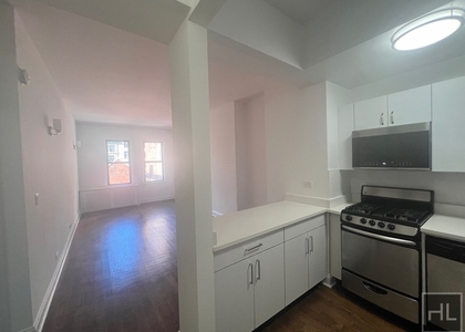 West 22 Street - Photo 1
