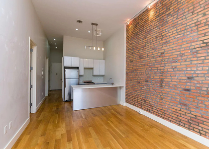 544 Throop Avenue - Photo 1