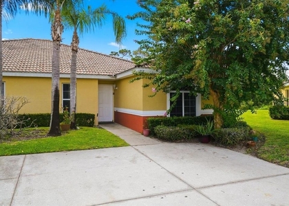 212 Ocean Bluff Drive - Photo 1