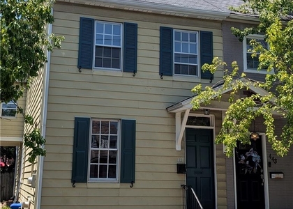441 Linden Street - Photo 1