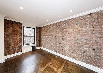 222 East 12th Street - Photo 1