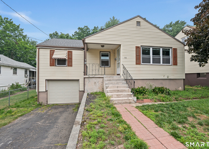 58 Jackson Avenue - Photo 1
