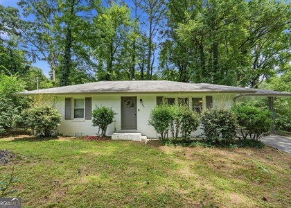 581 Meadowbrook Drive Se - Photo 1
