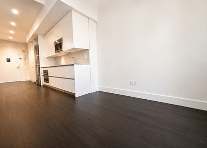 East 44th Street - Photo 1