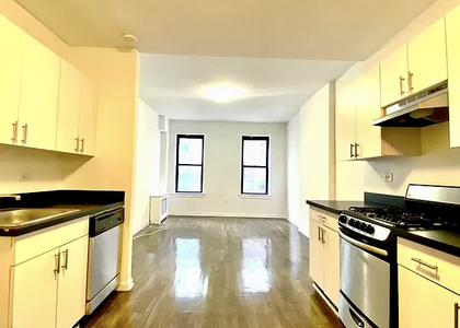 E 89 St - Photo 1