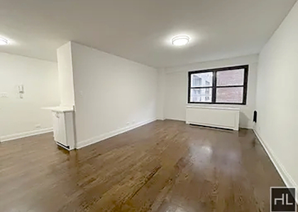 East 16 Avenue - Photo 1