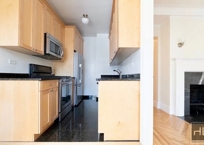 East 68 Street - Photo 1