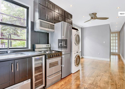 East 105 Street - Photo 1