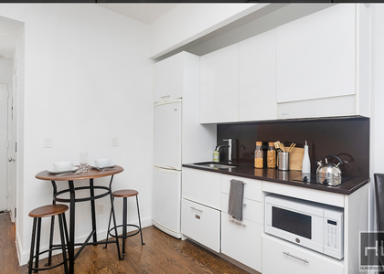 West 91st Street - Photo 1