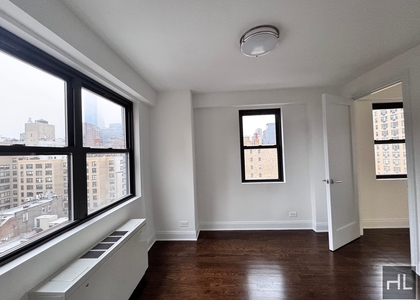 East 16 Avenue - Photo 1