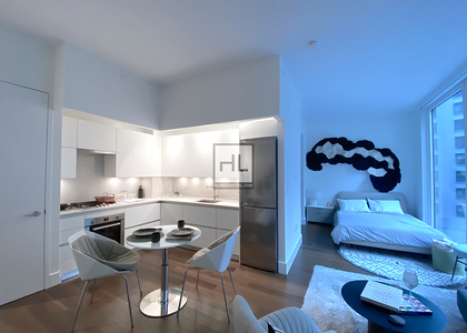 East 44th Street - Photo 1