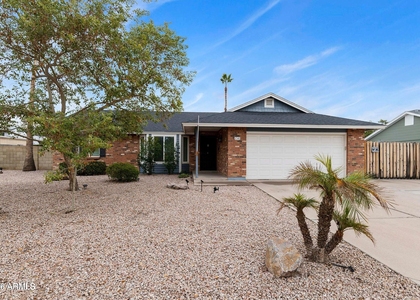 1749 N Ricardo -- - Photo 1