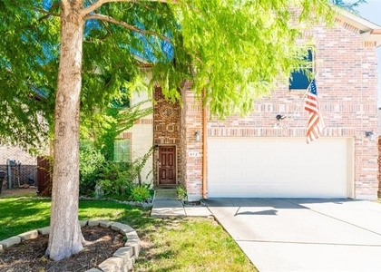 472 Grant Lane - Photo 1