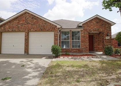 106 Starlight Drive - Photo 1