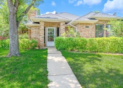 2200 Reading Road - Photo 1