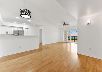 140 Yacht Club Way - Photo 1