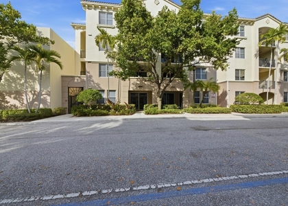 4 Renaissance Way - Photo 1