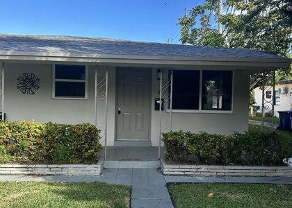 800 Moffett Street - Photo 1