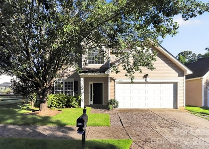 3003 Moonstone Lane - Photo 1