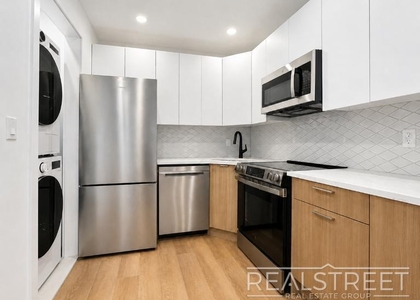 1260 Prospect Place - Photo 1