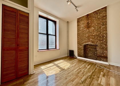 3135 Broadway - Photo 1