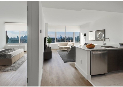 315 W 33rd Street - Photo 1