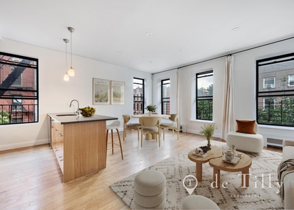 536 Henry Street - Photo 1