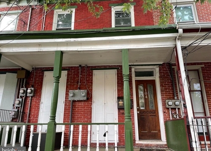 104 Linden Street - Photo 1