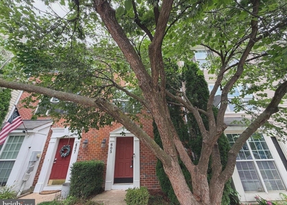 605 Tivoli Road - Photo 1