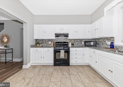 2905 Goodwood Road - Photo 1
