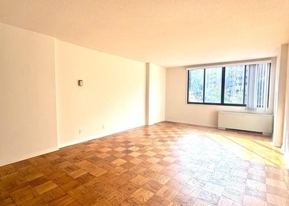 2201 L Street Nw - Photo 1