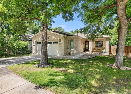 1410 Hart St - Photo 1