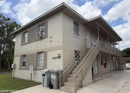 232 Chelsea Street - Photo 1
