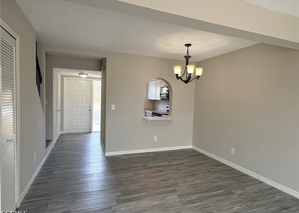1123 Sw 48th Terrace - Photo 1