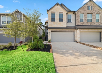 331 E Coralburst Loop - Photo 1