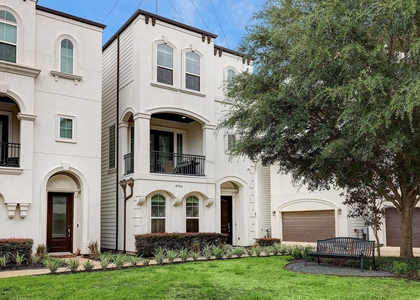 2724 Freund Street - Photo 1