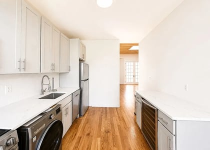 136 Cornelia Street - Photo 1
