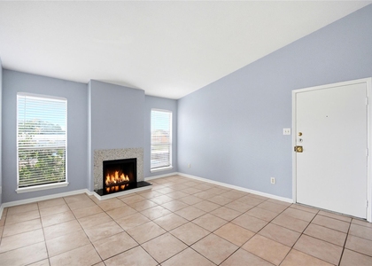 8918 Bissonnet Street - Photo 1