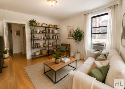 West 10 Street - Photo 1