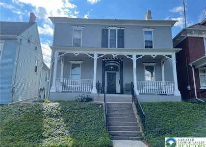 527 1st Avenue - Photo 1
