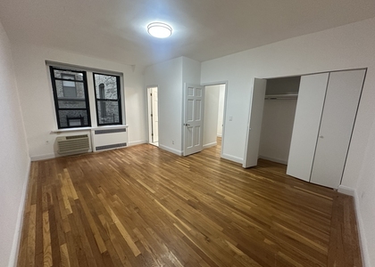 440 East 78th Street - Photo 1