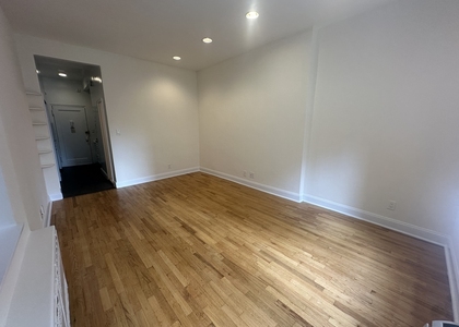 225 East 10th Street - Photo 1